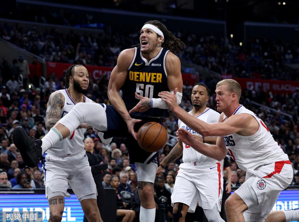 在两队的直 在两队的直