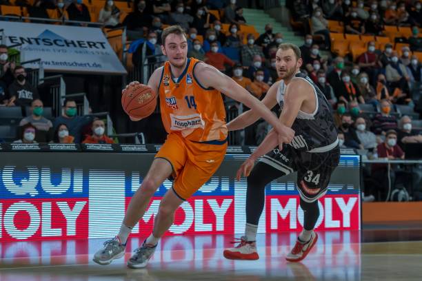 令禁止的 令禁止的